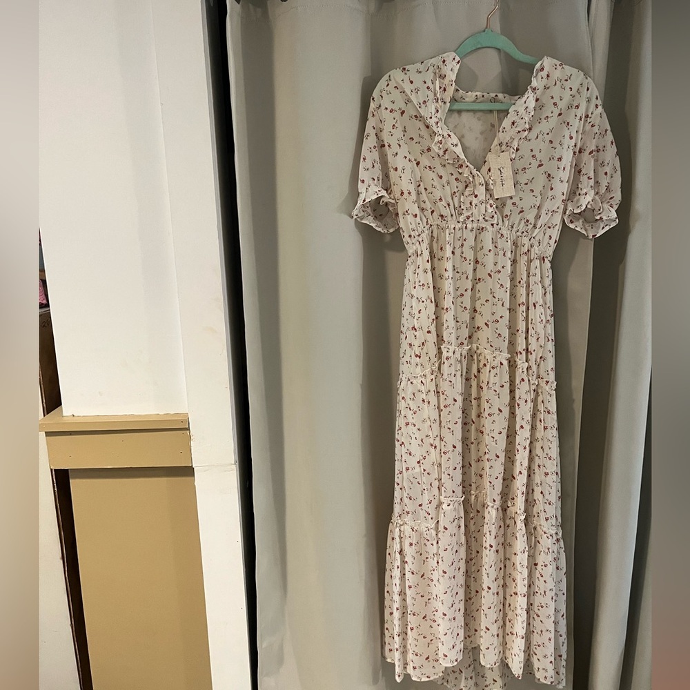 NWT Stunning Sophie and Harper Cottage Core Dress